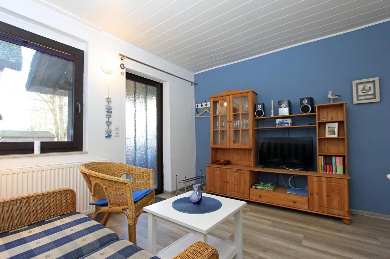 Koje Im Reethus Apartment Prerow Exterior photo